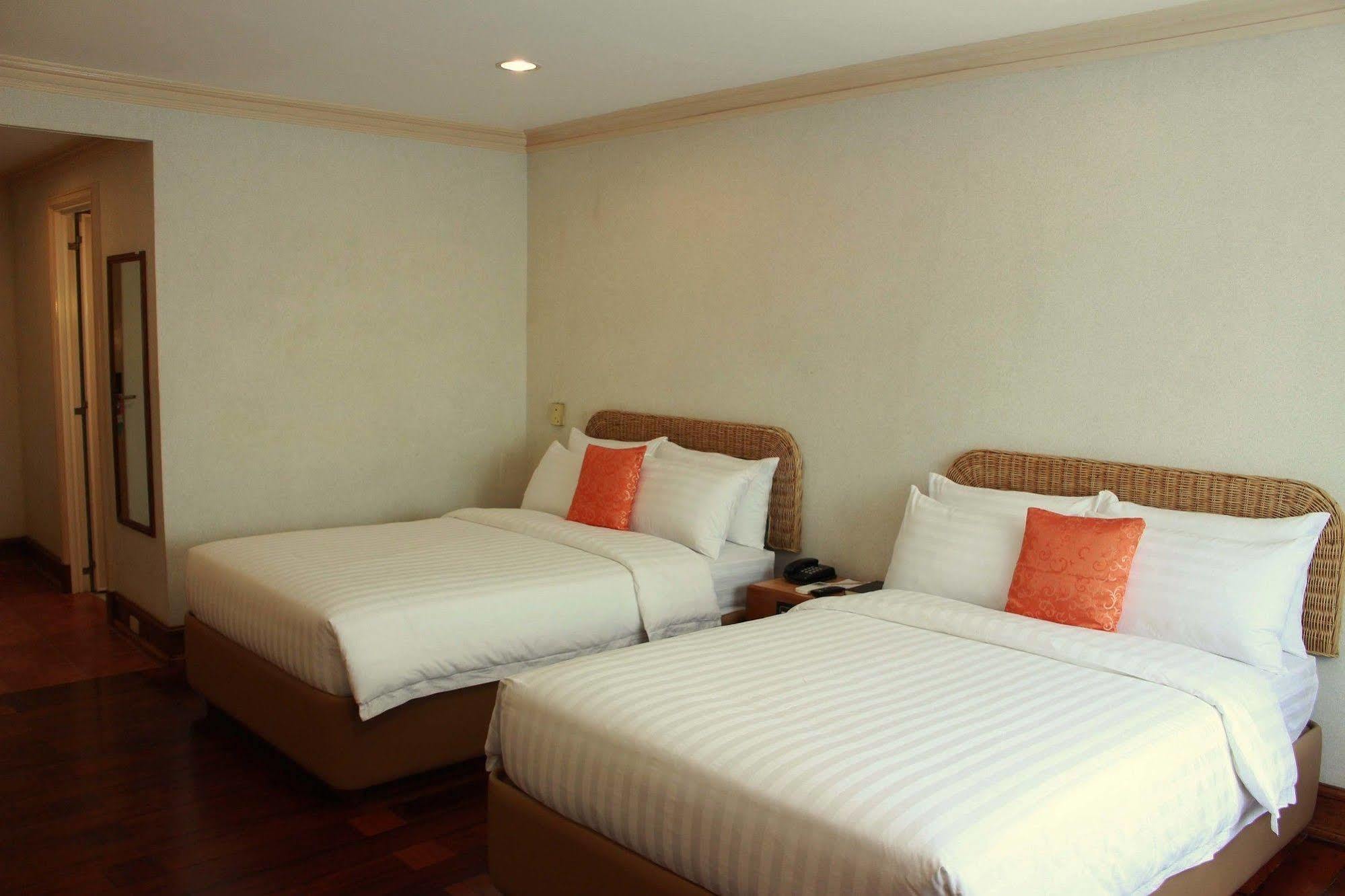 The Legend Palawan Hotel Puerto Princesa Eksteriør billede